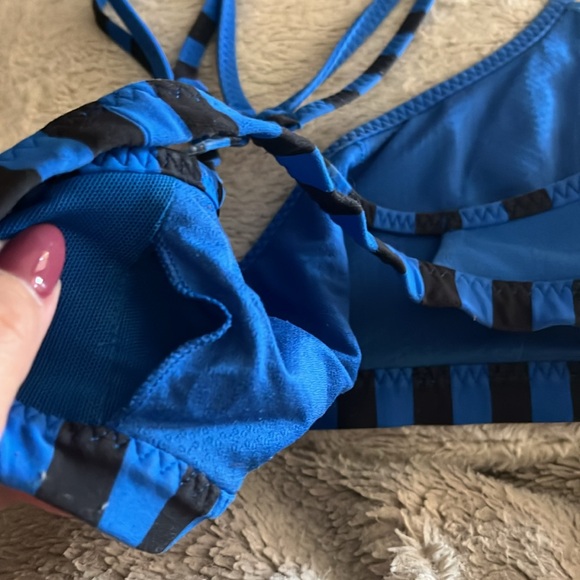 Lululemon bra - Picture 4 of 4